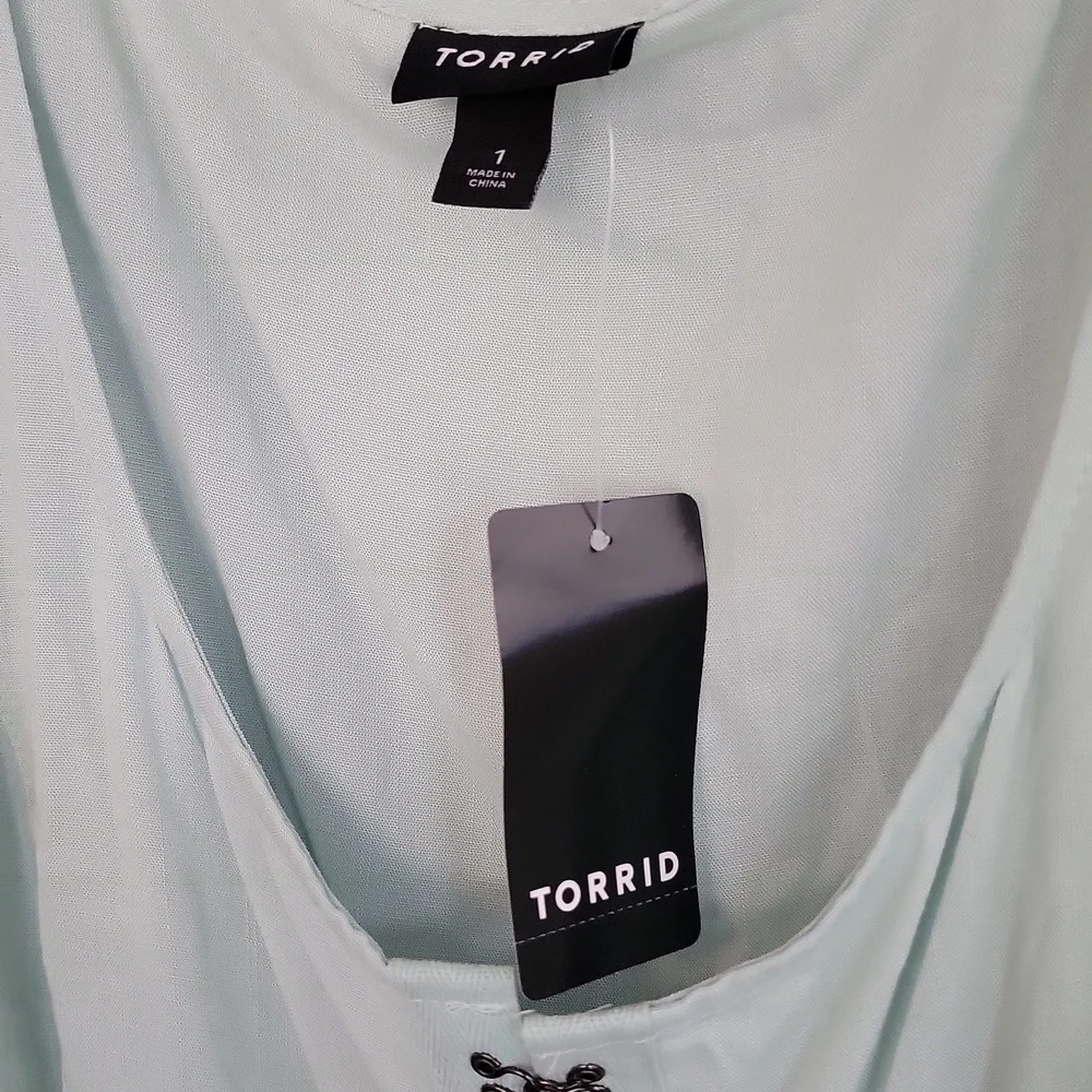 Torrid Women's Fit And Flare Sleeveless Blouse 1X Harbor Gray NWT - Picture 4 of 6